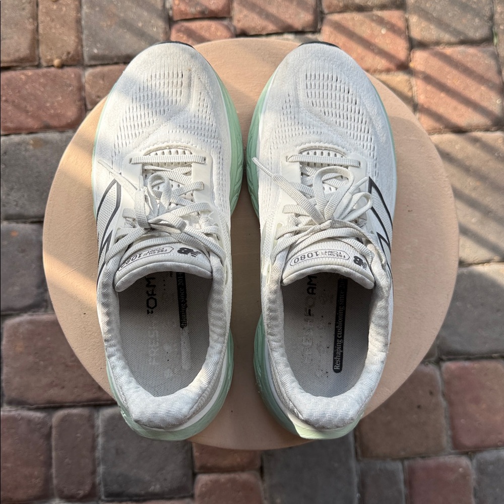 New Balance Fresh Foam X 1080v14 Women's size 9 - Picture 6 of 8